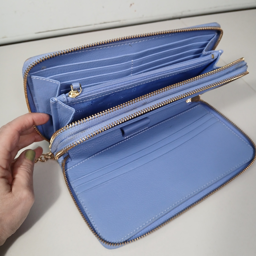 Tory Burch Blue Leather Landon Travel Wallet - Picture 3 of 13